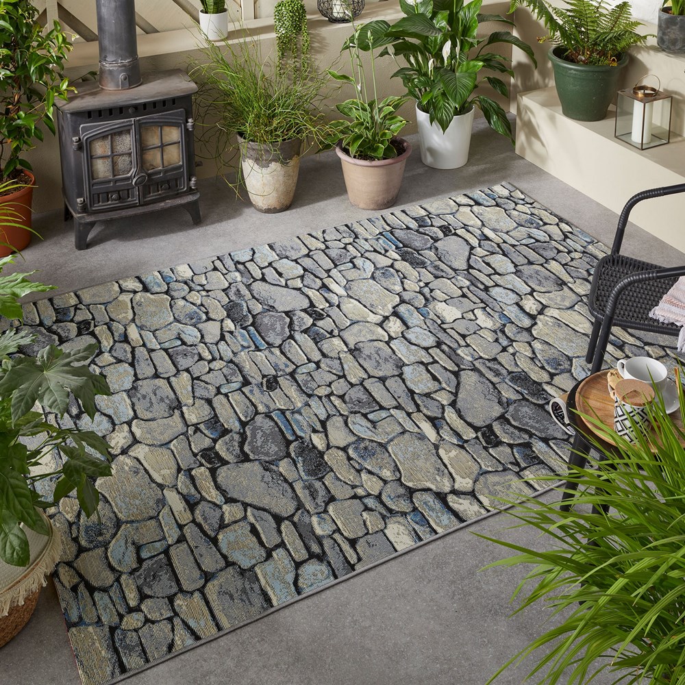 Terra Nova Pebbles Modern Indoor Outdoor Rugs in Grey